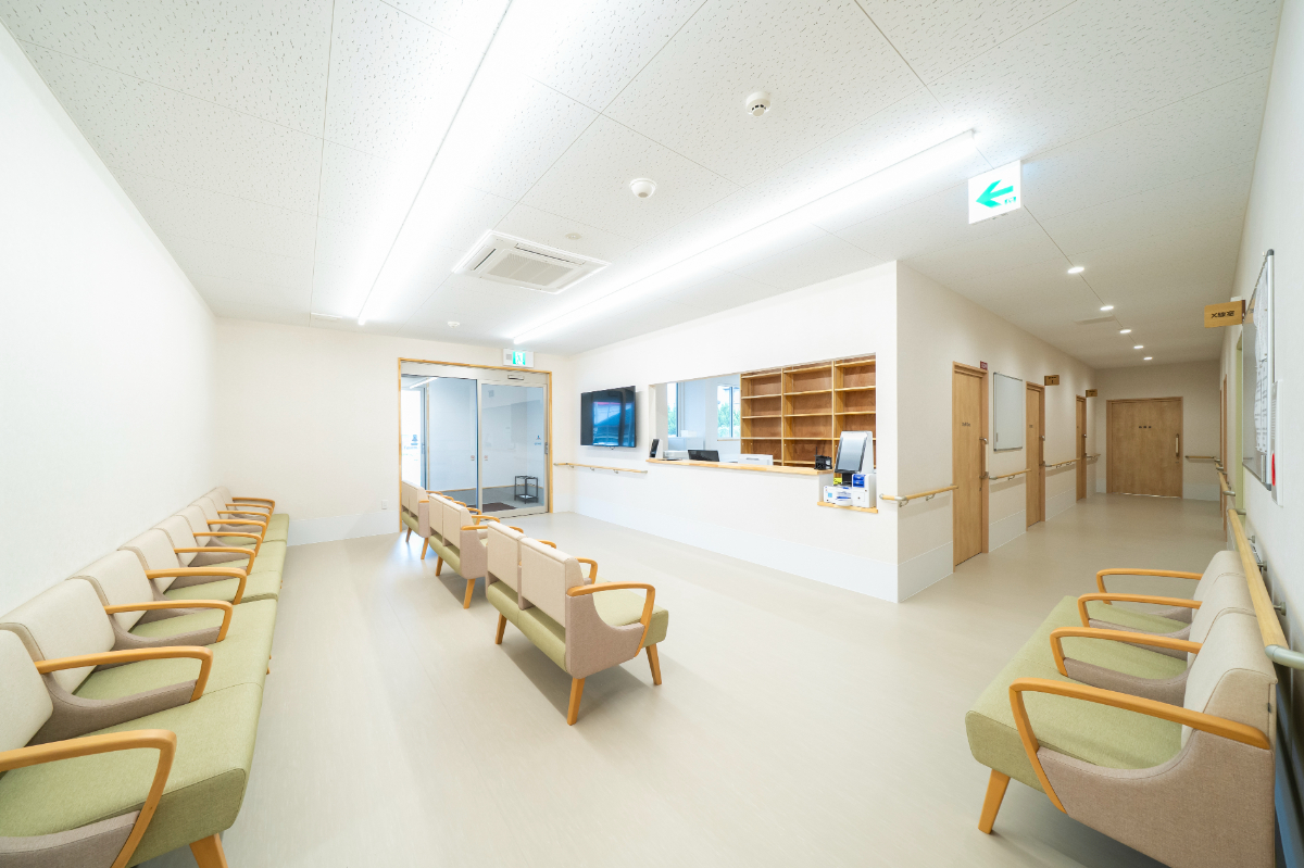 和歌山市の整形外科・リハビリ│ほんだ整形外科│医院概要│中松江駅徒歩5分・駐車場24台・土曜19時まで診療