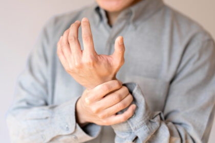 手足のしびれ｜部位別でわかる原因と危険サイン